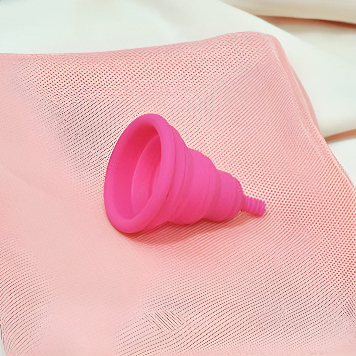 Intimina Lily Cup Compact B